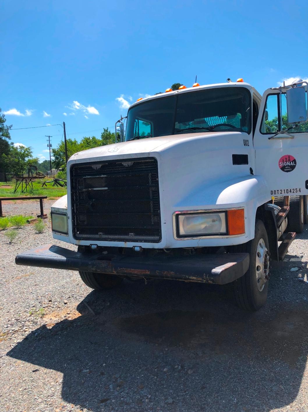 2000 Mack CH613