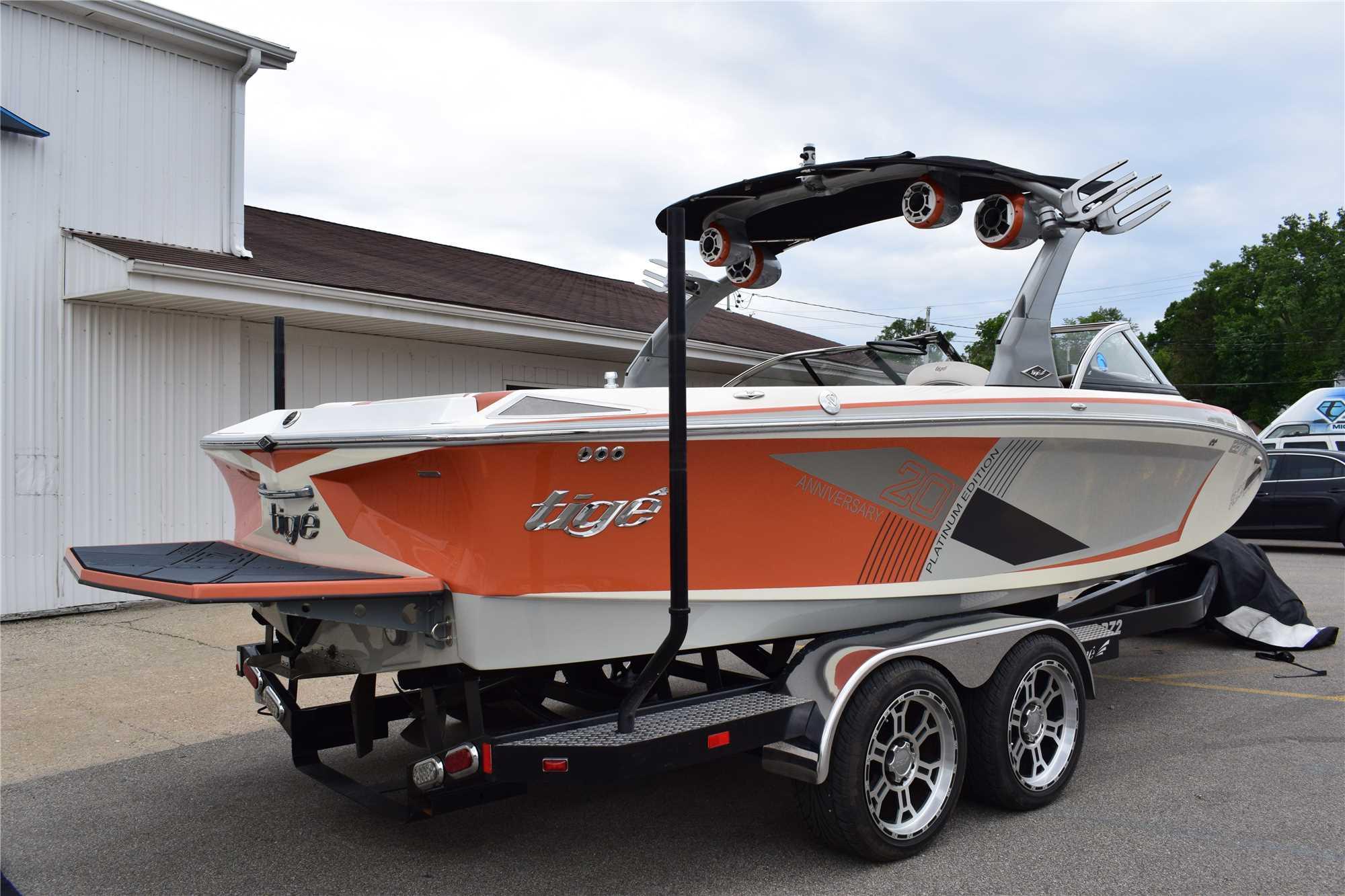 2011 Tige Model: RZ2 Platinum. VIN:TIX0797CK011. Hours: 354. This boat is located in Grand Rapids, M