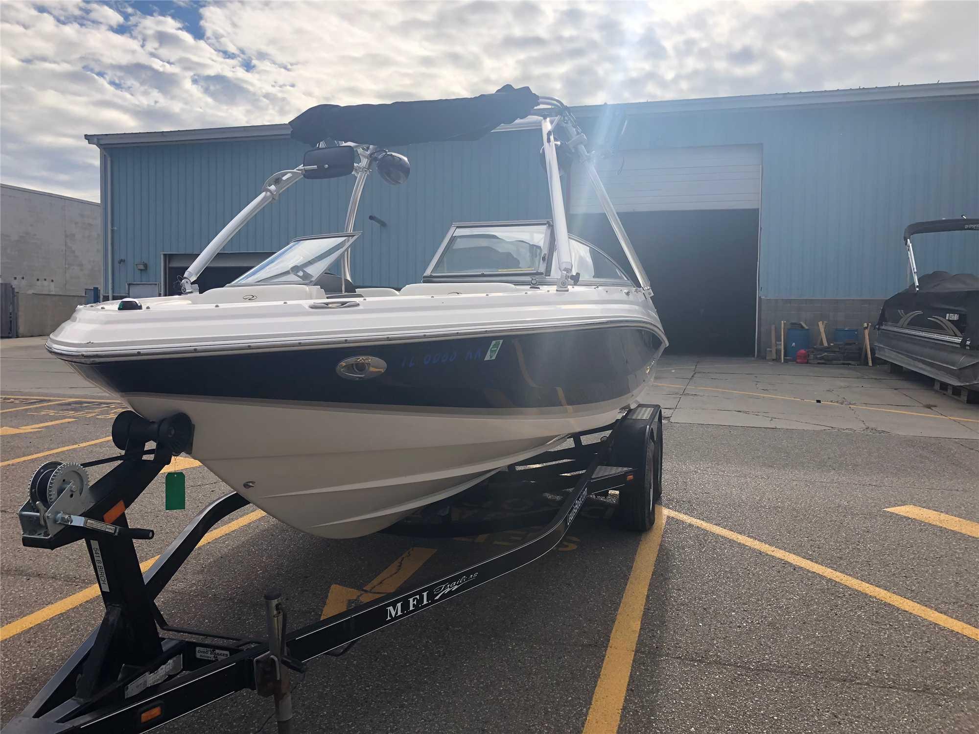 2006 Regal Model: 2000. VIN:RGMFM202K506. Hours: 388. This boat is located in Waterford Township, MI