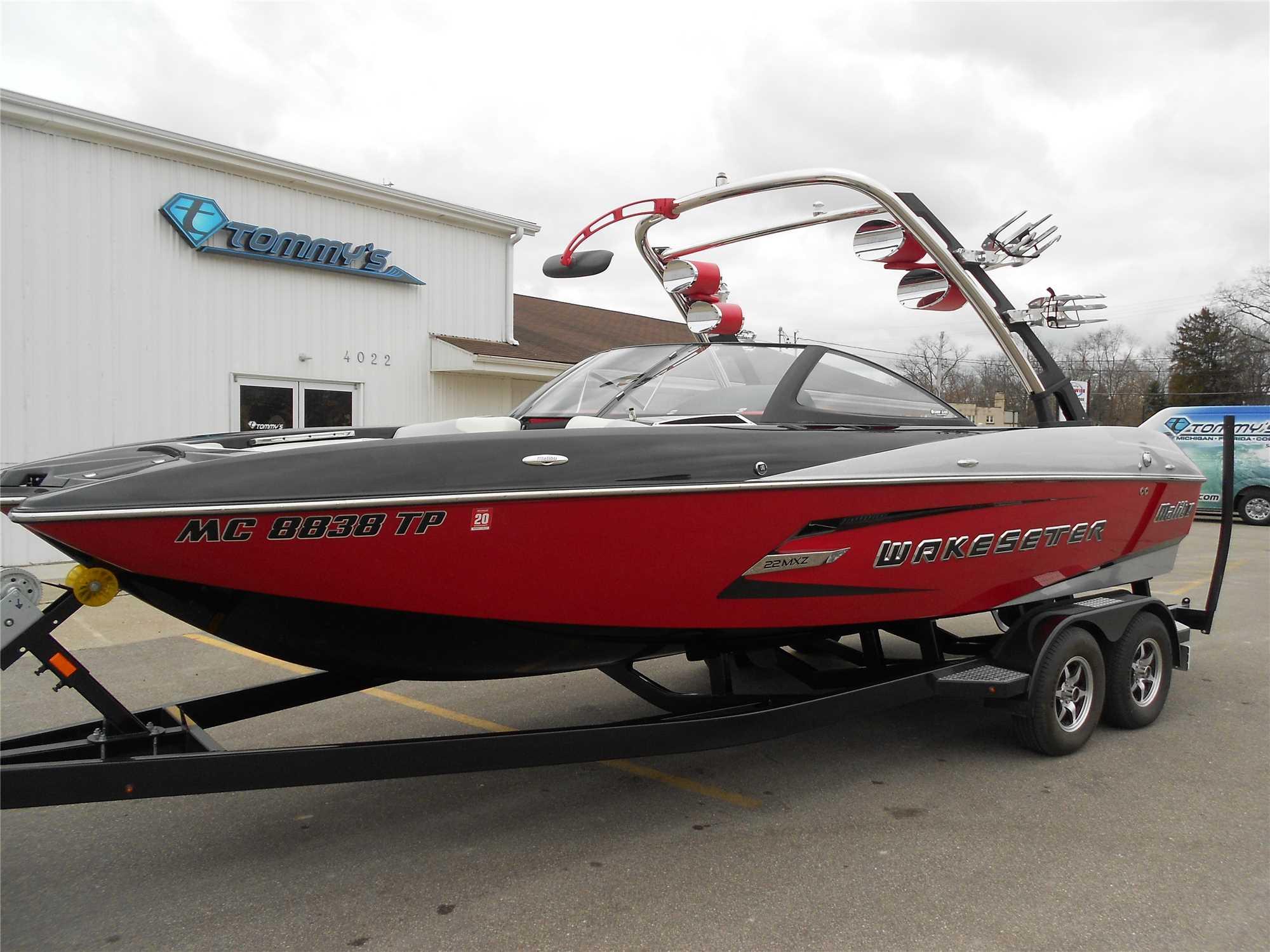 2014 Malibu Model: Wakesetter 22 MXZ. VIN:MB2M9439L314. Hours: 214. This boat is located in Grand Ra