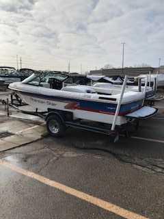 1993 American Skier Legend. This boat is located in: Waterford TWP, MI