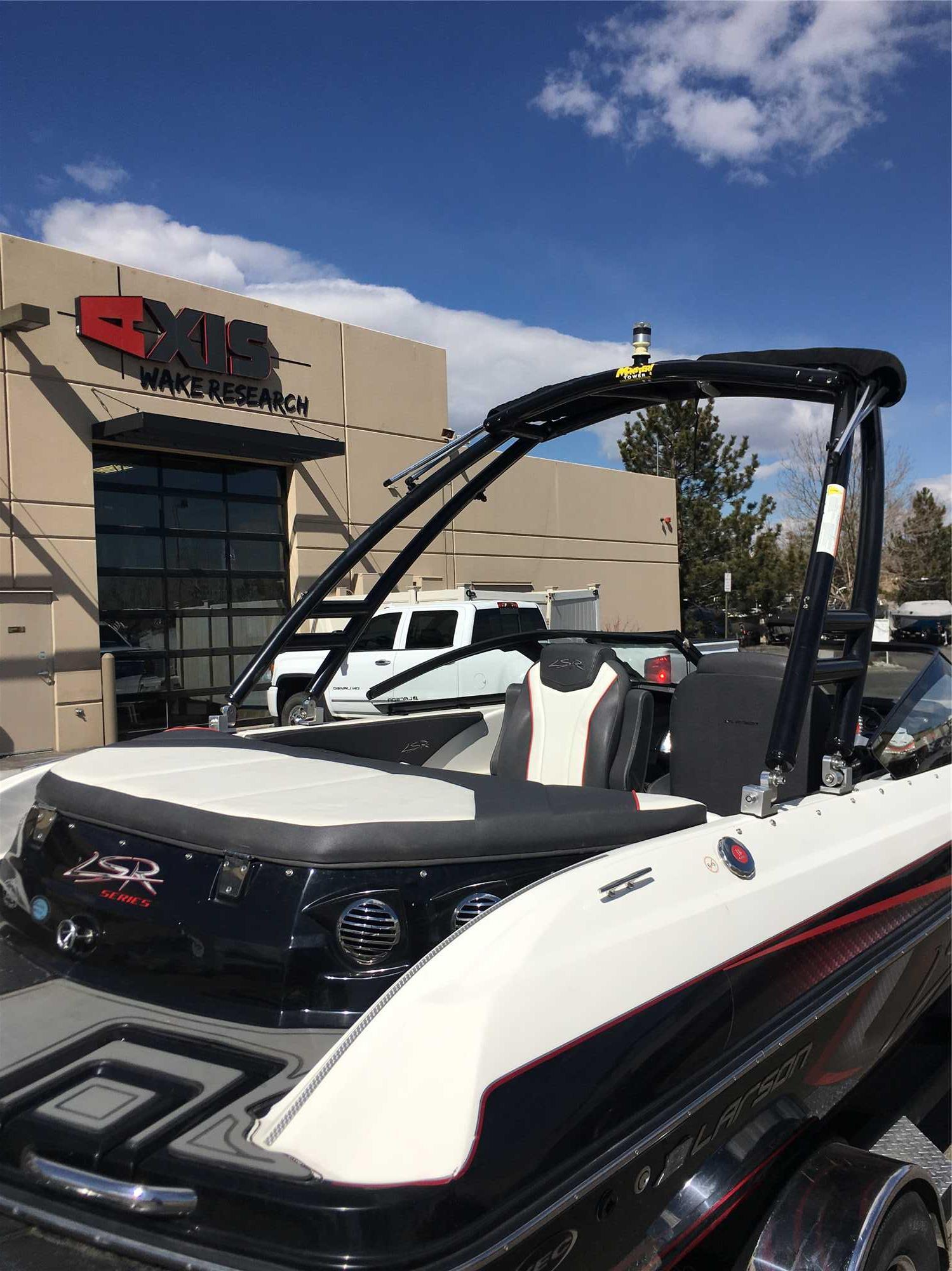 2014 Larson LSR 2000. This boat is located in: Golden, CO