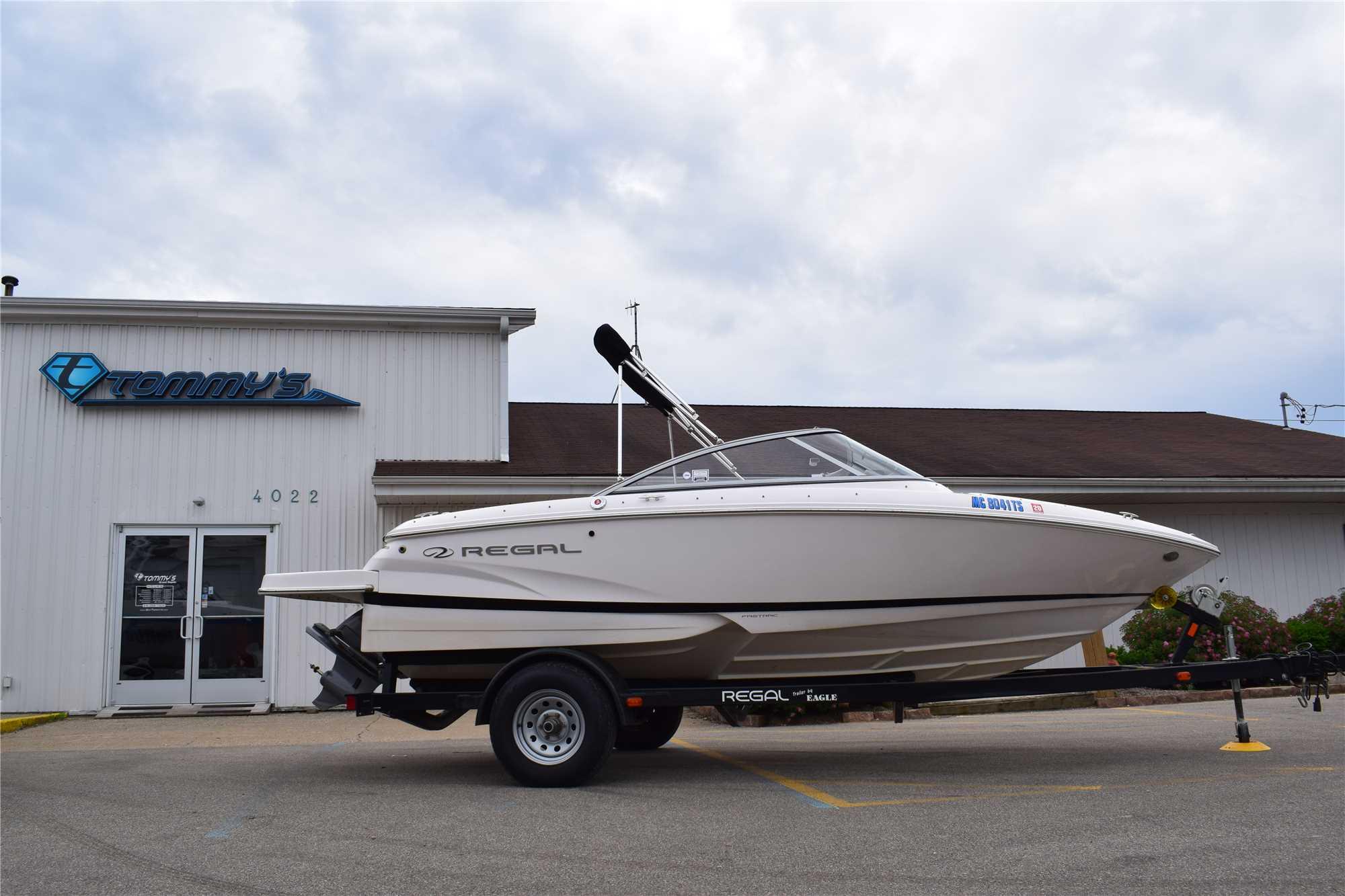 2014 Regal 1900 ESX. This boat is located in: Grand Rapids, MI