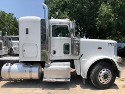 2017 Peterbilt 389 Series. Vin: 1XPXD49X5HD433410. Mileage as of 06/19: 260,472. Sold w/ title