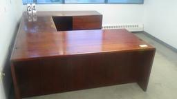 Executive desk set