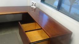 Executive desk set