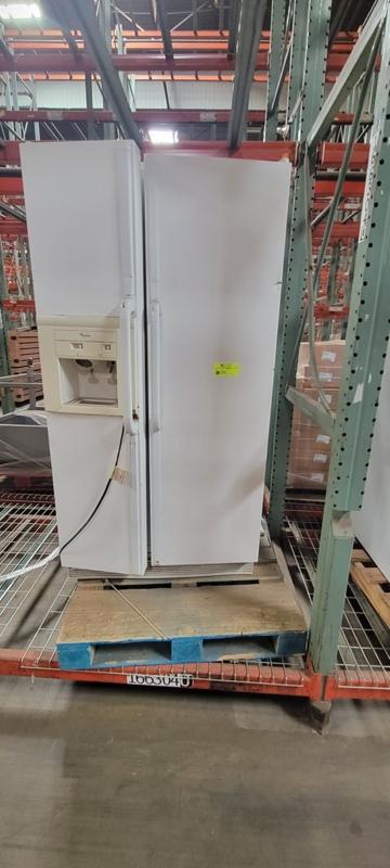 166304U/ Whirlpool Side by Side Refrigerator with Ice & Water