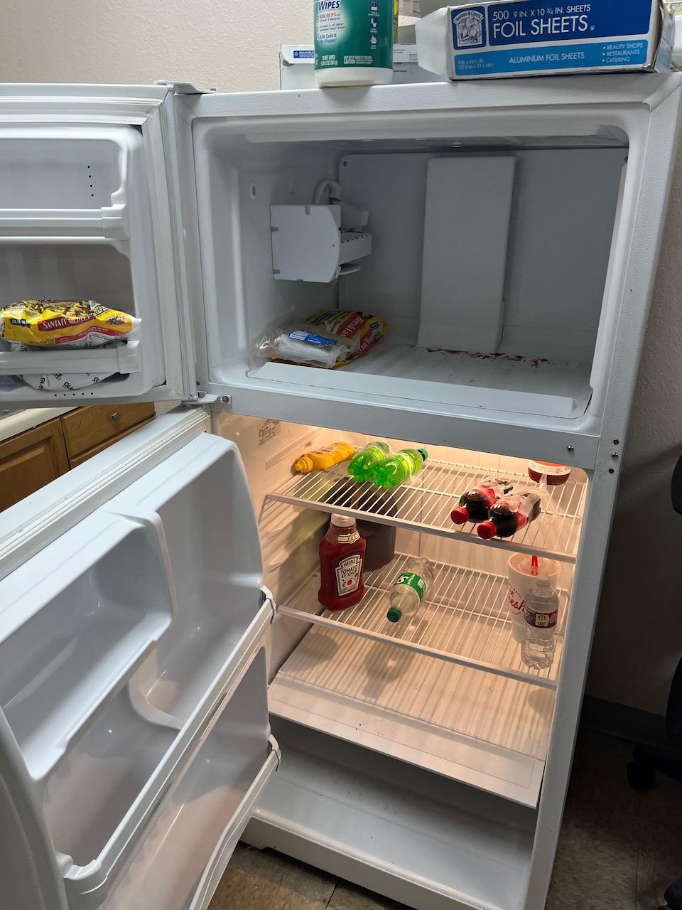 Refrigerator