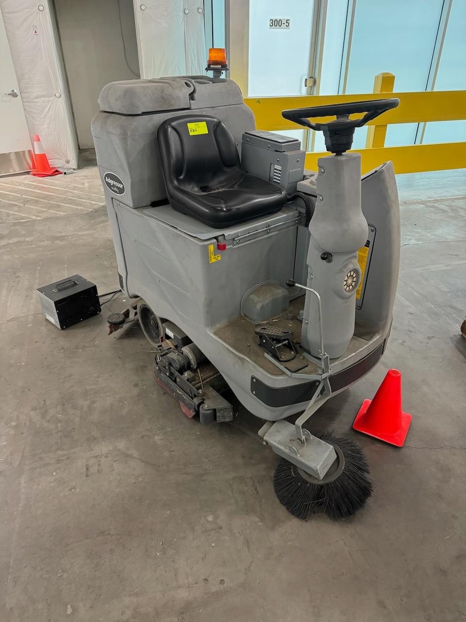 Adgressor Ecoflex Floor Cleaning Machine (Unsure of Operability)