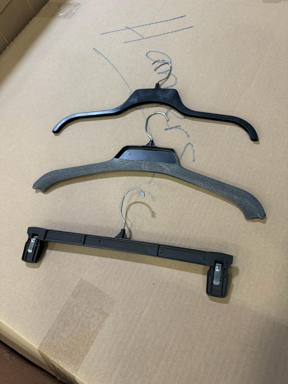 Mixed Top/Bottom Hangers