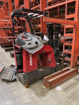 Raymond - Stand Up Forklift - Model 425-C40TT