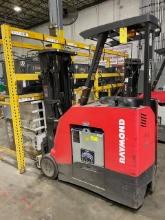 Raymond - Stand Up Forklift - Model 425-C40TT