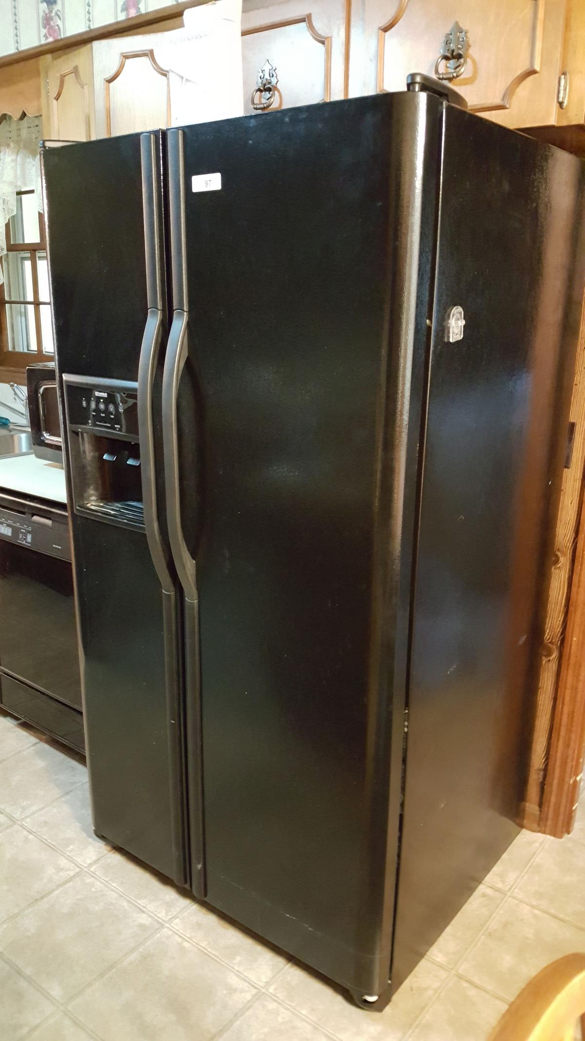 Kenmore Side by Side Refrigerator/Freezer
