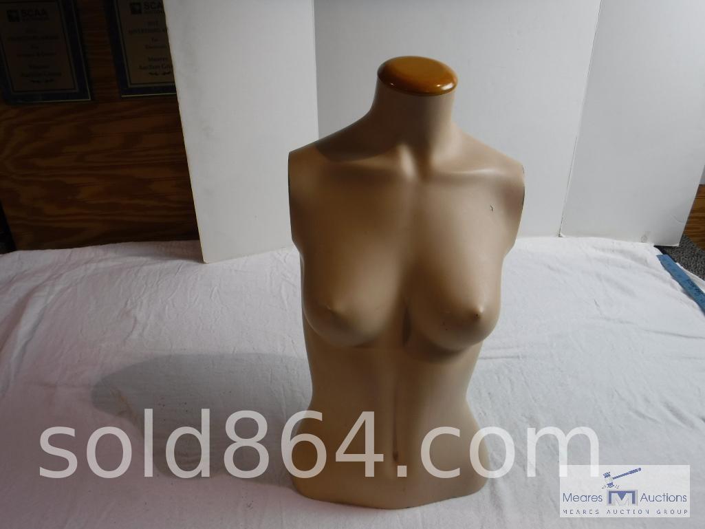 Mannequin Bust