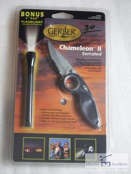 NEW - Gerber Chameleon II Serrated blade pocket knife