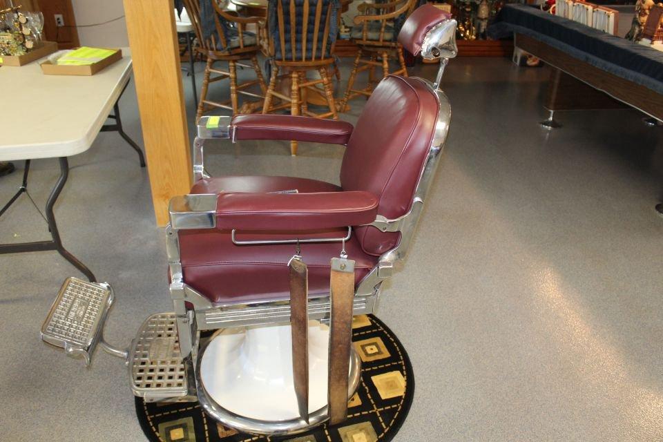 Emil J. Paidar Company Barber Shop Chair. Like New!