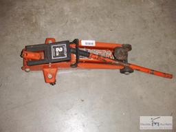 Two ton floor jack