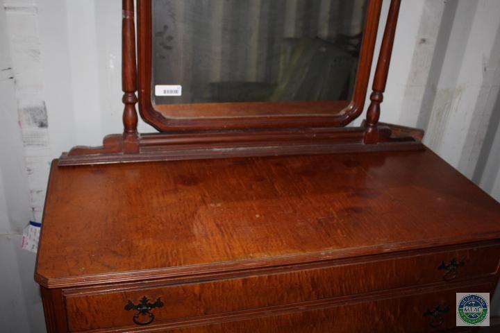 4-Drawer Antique Dresser with Mirror