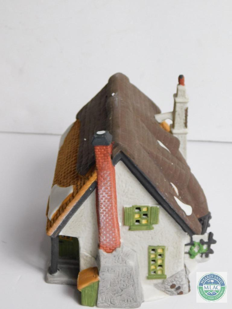 "MAYLIE COTTAGE". Department 56.