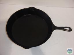 No 6 cast iron skillet