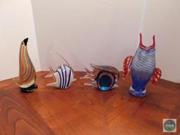 Lot of decorative art glass