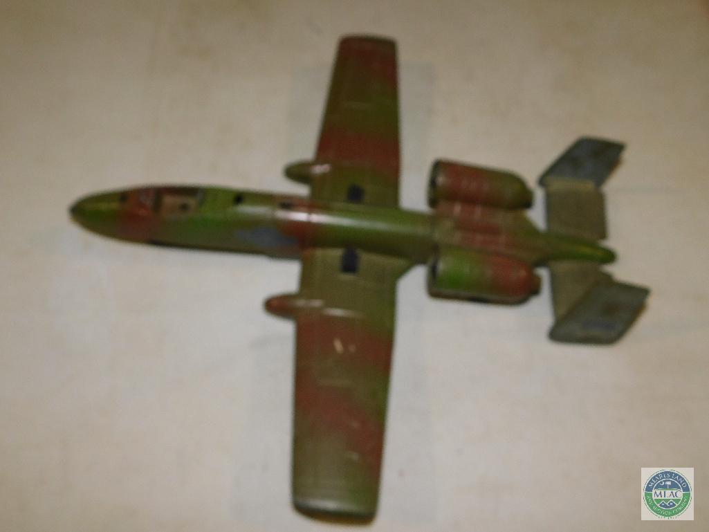 Ertl Metal Army Fighter Plane Jet