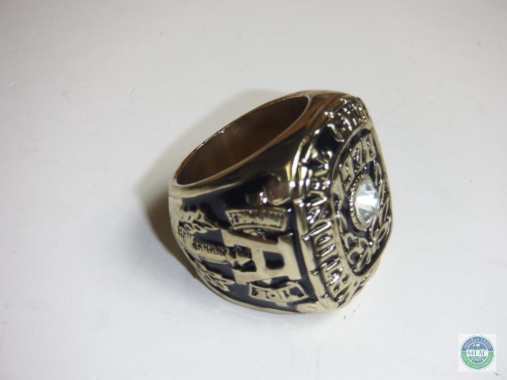 World Champions SEC Football Alabama Crimson Tide 1978 Gold tone Ring