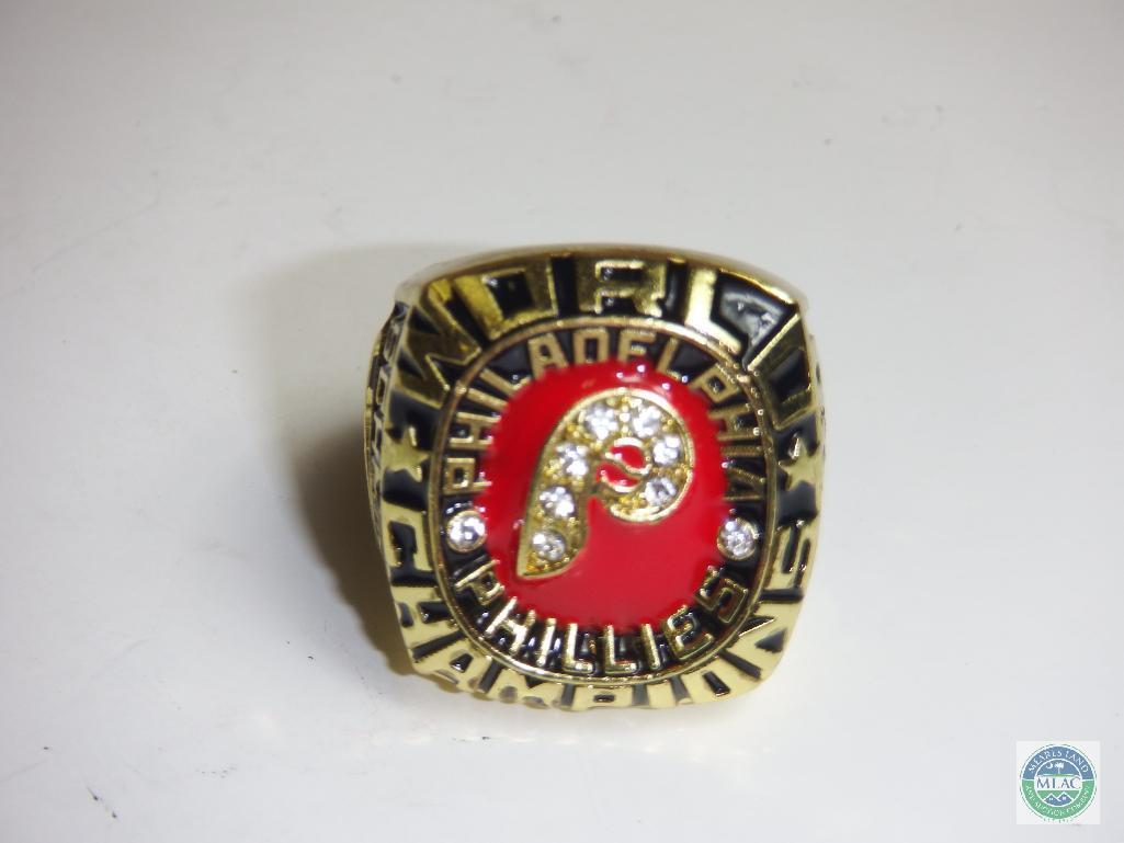 World Champions Philadelphia Phillies 1980 Gold tone Ring Schmidt