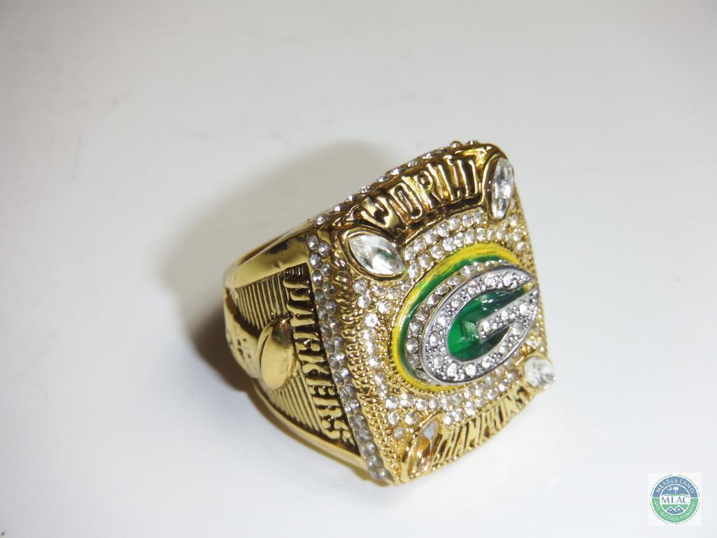 World Champions NFL Greenbay Packers Gold tone Ring Rodgers #12