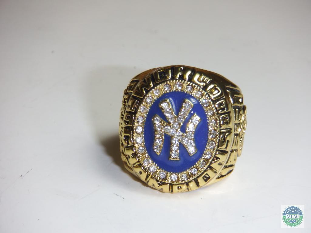 World Champions New York Yankees Gold tone Ring Pettitte