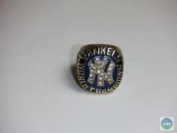 World Champions 1977 New York Yankees Munson Gold tone Ring