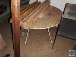 Lot Wood Tables, Vintage Crates, Stakes, Rabbit Cage, etc