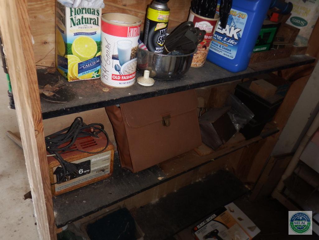 Contents of Work bench Bench vise, Hand tools, Hardware