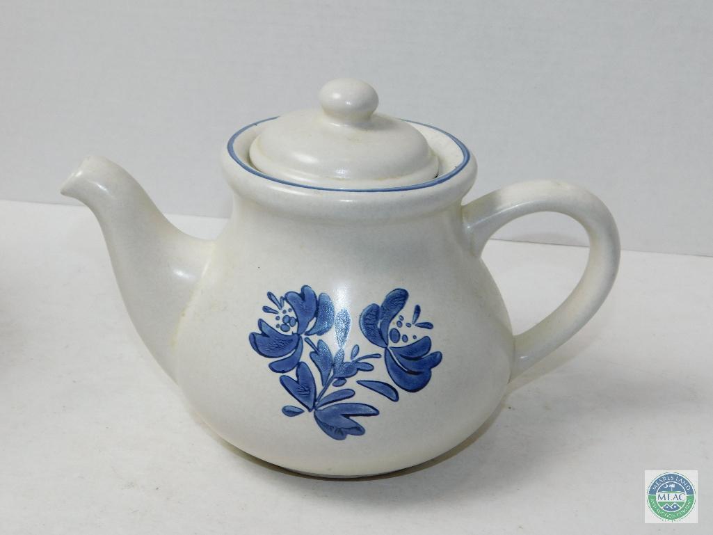 Pfaltzgraff Yorktowne Tea Jug and Kettle Set