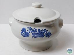 Pfaltzgraff Soup Pot Bowl with Lid