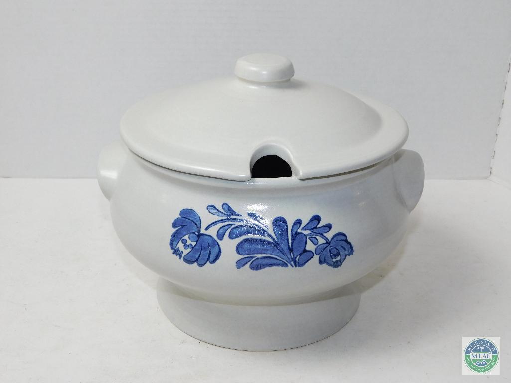 Pfaltzgraff Soup Pot Bowl with Lid