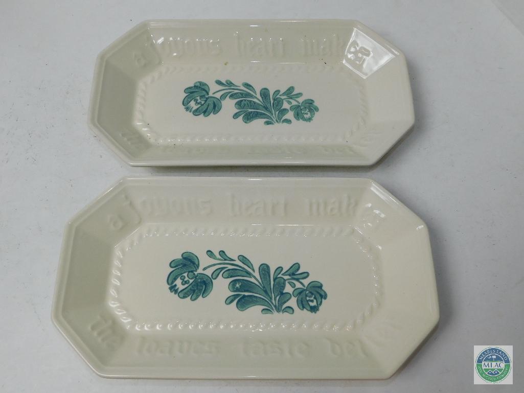 Pfaltzgraff Yorktowne in Green Lot of 2 Loaf Bread Trays