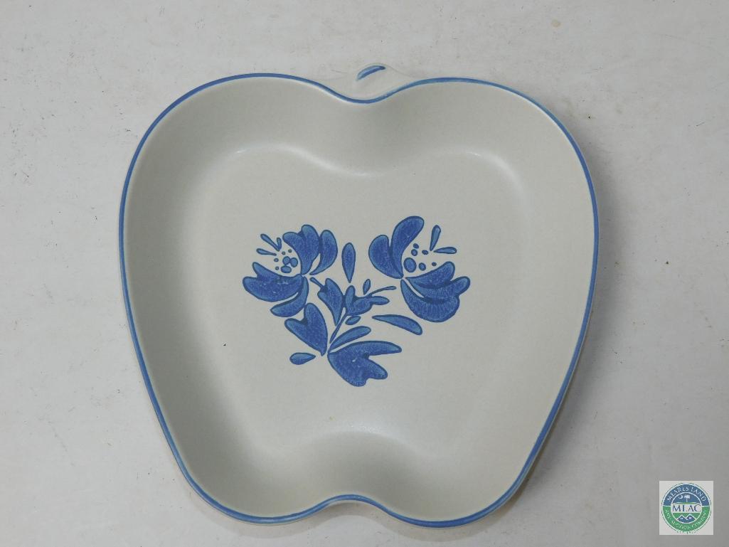 Pfaltzgraff Yorktowne 3 Apple Shaped Bowls