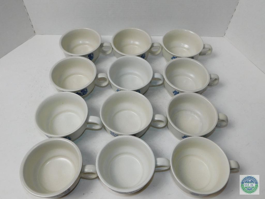 Pfaltzgraff Yorktowne Lot of 12 Coffee / Tea Mugs Cups