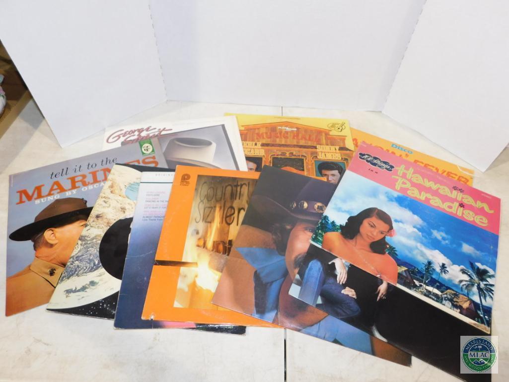 Lot Vintage LP Records George Strait, Merle, Elvis +