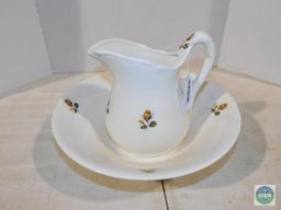 Vintage Wash Basin & Pitcher Set