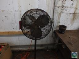 Patton 24" Pedestal Fan