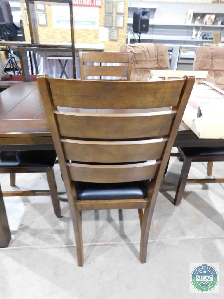 Dining Room Table and 4 Chairs