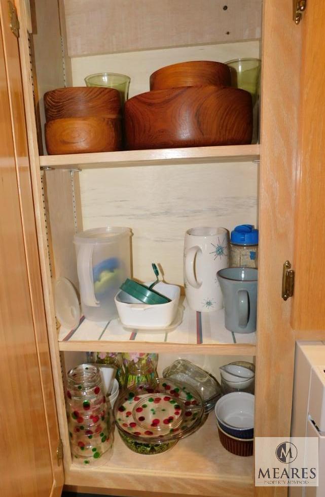 Contents Kitchen Cabinet - Lot Wooden Bowls, Glasses, Pyrex, etc