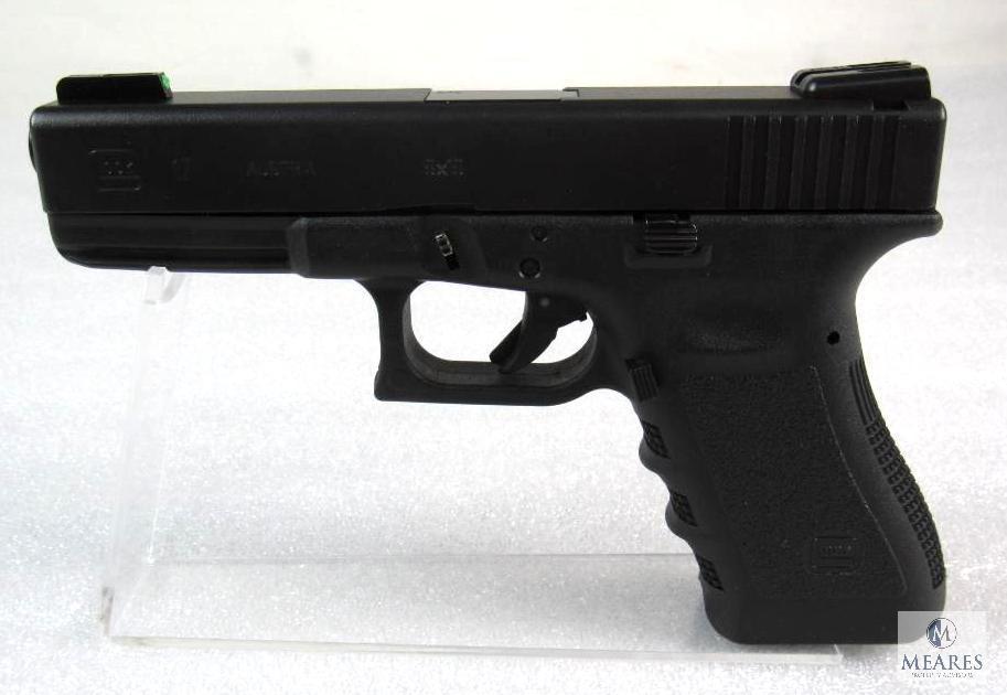 Glock 17 9mm Semi-Auto Pistol w/ 5 Magazines & Hardigg Storm Case