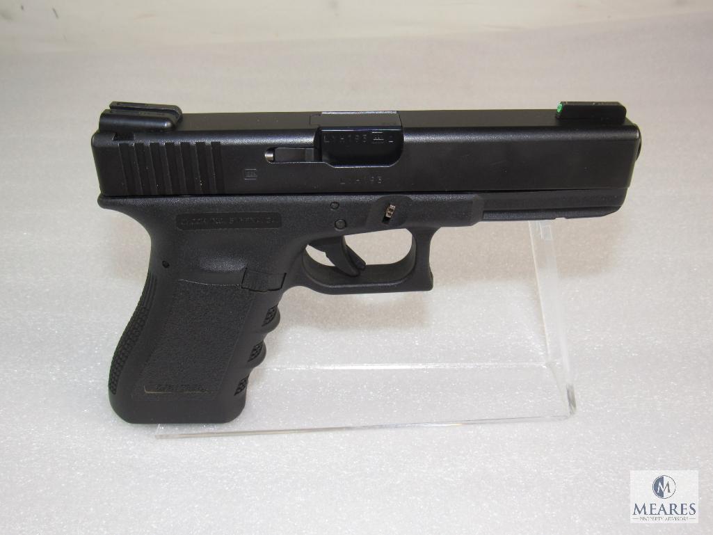 Glock 17 9mm Semi-Auto Pistol w/ 5 Magazines & Hardigg Storm Case