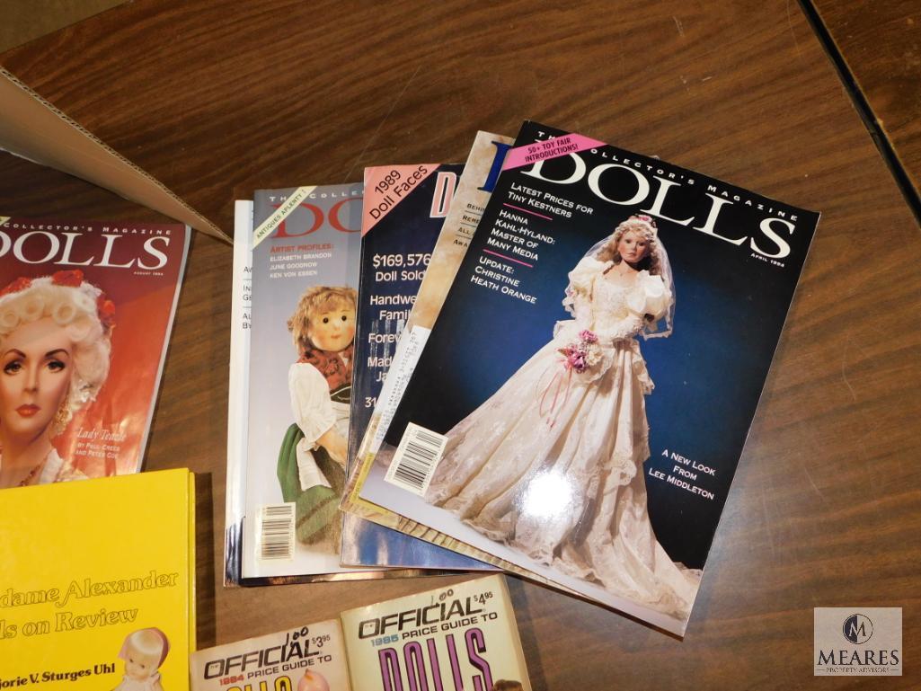 Lot Magazines & Books for Doll Collectors Collections