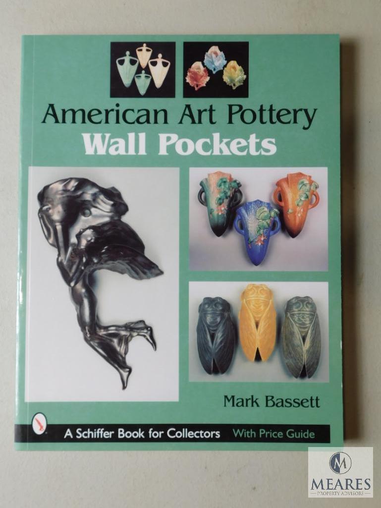 1997-1998 Pictorial Price Guide to American Antiques ( Dorothy Hammond), American Art Pottery Wall