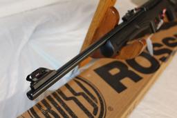 Rossi RS22 .22LR Semi-Auto Rifle w/Detachable Magazine.