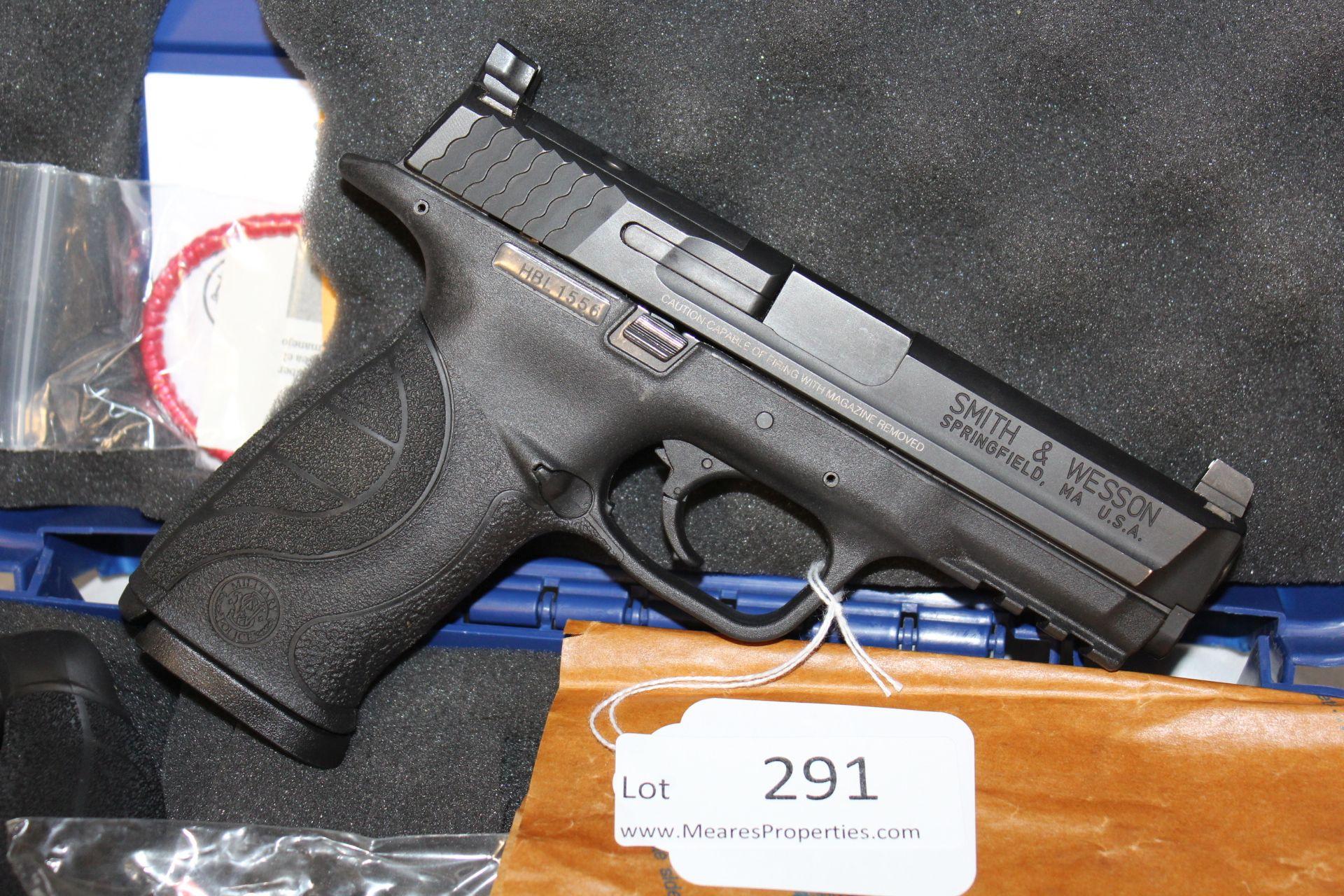 Smith & Wesson M&P 40 Pro Series .40S&W Pistol.